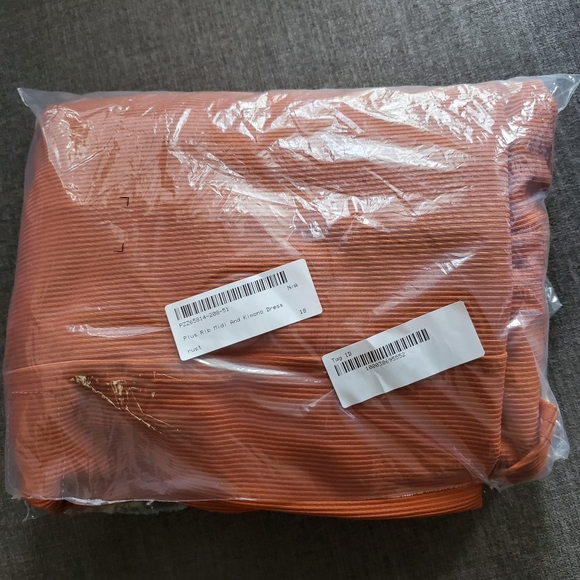 Boohoo ribbed midi dress and kimono - Picture 6 of 8